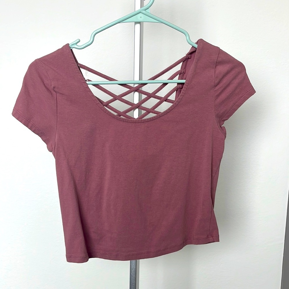 Cross cross crop top